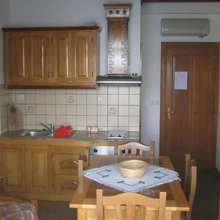 Apartment Arch 2 - One Bedroom With Terrace 4