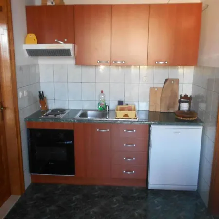 Arch 2 - One Bedroom With Terrace 4