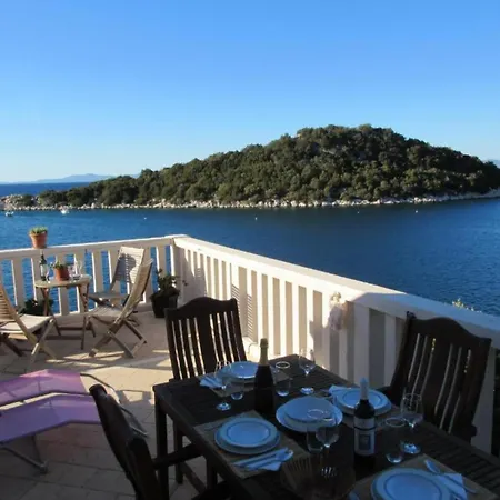 Appartement Arch 2 - One Bedroom With Terrace 4 Lastovo