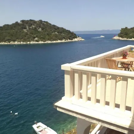 Arch 2 - One Bedroom With Terrace 4 Lastovo